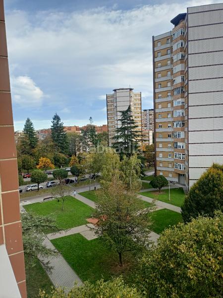 Foto 330c3f20-de80-4f0c-a56e-14f7a274892c. Flat with heating in Pumarín Gijón