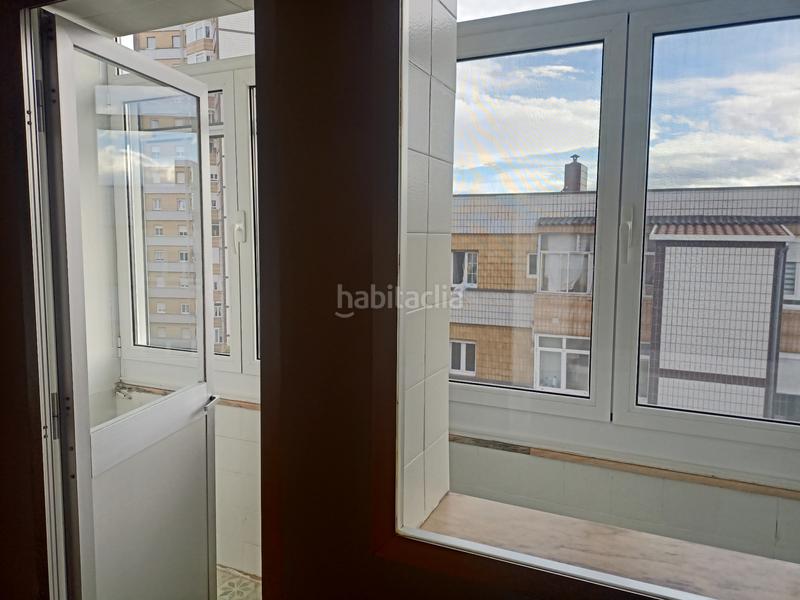 Foto 71bd7464-01a7-49b5-8330-cb8f7dab0714. Flat with heating in Pumarín Gijón