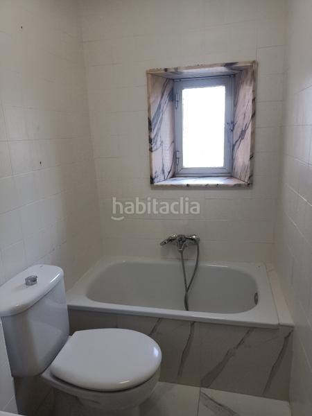 Foto 7bed1838-27c7-4b75-a6a6-6d038299bd5c. Flat with heating in Pumarín Gijón