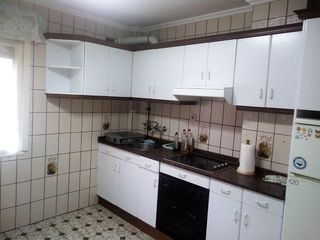 Pis  Calle constantino. Se vende piso llano con inquilinos