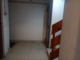 Business premise  Calle pintores. Local en venta con 7 trasteros
