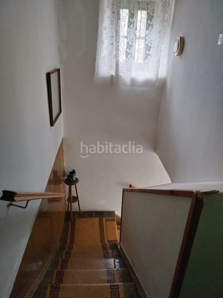 Foto 9162219d-4afd-4484-b130-6362472b593a. Masia amb aparcament a Riello
