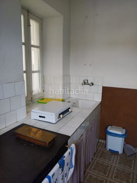 Foto debed257-59db-4692-804e-b2a1aba3c7f8. Masia amb aparcament a Riello