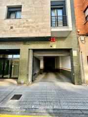 Autoparkplatz in Calle bélgica 11. Plaza de garaje mas trastero