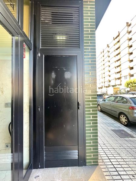 Foto 5bf0a892-c030-4ab6-8ab9-94bedde200b1. Aparcament cotxe a calle bélgica 11 a Llano Gijón