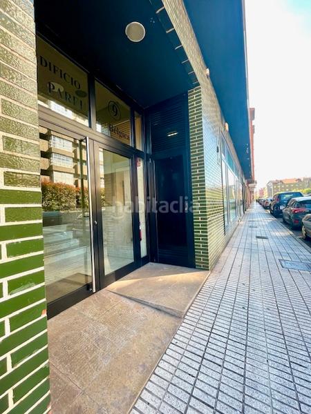 Foto b3f6717a-76a3-409f-b961-719936133031. Aparcament cotxe a calle bélgica 11 a Llano Gijón