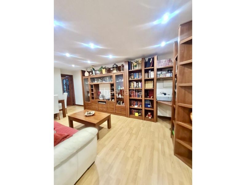 Foto faeedb0f-0b87-43d3-b4c4-0d2e7be8eb74. Pis a Llano Gijón