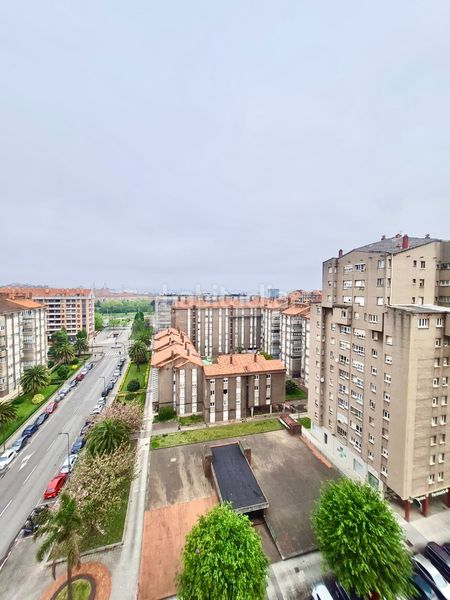 Foto dacb1194-0397-431a-8cce-2f174180403c. Pis a El Polígono Gijón