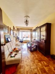 Pis  Calle palacio valdés. Espectacular piso en venta en el centro