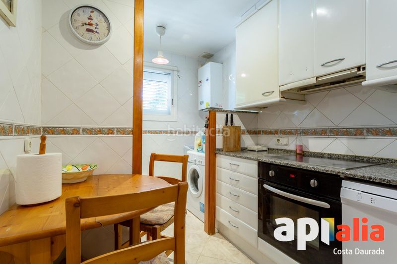 Foto 4a98b71e-ee7e-4dbc-9445-01e26e27597c. Casa adossada amb calefacció aparcament a Altafulla