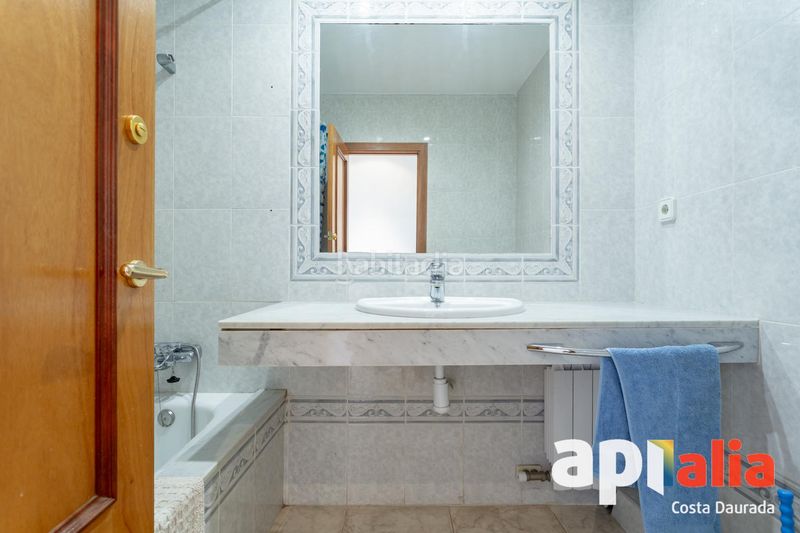 Foto ab960217-003b-40c7-840b-a27cdc6bbeb2. Casa adossada amb calefacció aparcament a Altafulla
