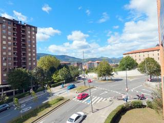 Piso  Garat txomin hiribidea. ? txurdinaga – avda. txomin garat ?