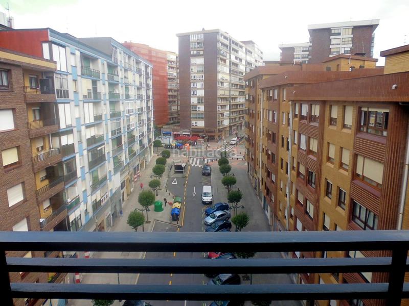 Foto 15894f03-9d01-4e58-9b31-461d78dd108e. Flat with heating in Santutxu-Basarrate Bilbao