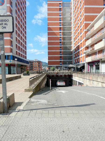 Foto 3d1fd22e-ead5-4812-8b96-3ec098a4bf4a. Aparcament cotxe a Santutxu-Basarrate Bilbao