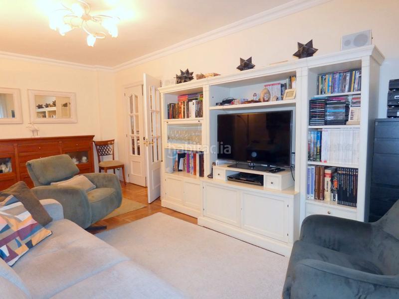 Foto c0bdff94-ffc9-402f-9319-6c1054fa16ea. Flat with heating parking in Santutxu-Basarrate Bilbao