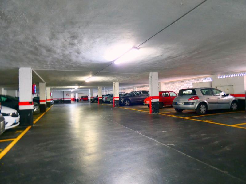 Foto d0f43df2-cdf5-4853-80a6-f727a06b9d0d. Flat with heating parking in Santutxu-Basarrate Bilbao