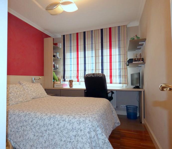 Foto d3e5fa9b-598a-4cf4-be13-705747cf1bf8. Flat with heating parking in Santutxu-Basarrate Bilbao
