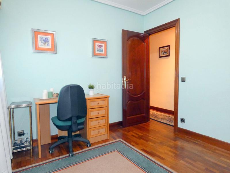 Foto 03fa9cc7-dbf8-4dc0-9b32-d93e6d17834d. Pis amb calefacció aparcament a Santutxu-Basarrate Bilbao