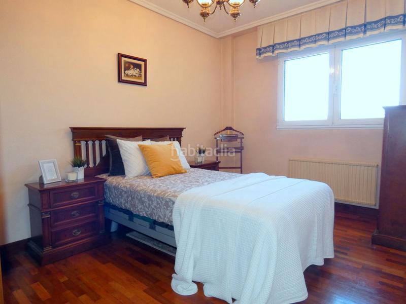 Foto 755f3b80-b2cf-46e9-ac5c-eb9203b2ac3a. Pis amb calefacció aparcament a Santutxu-Basarrate Bilbao