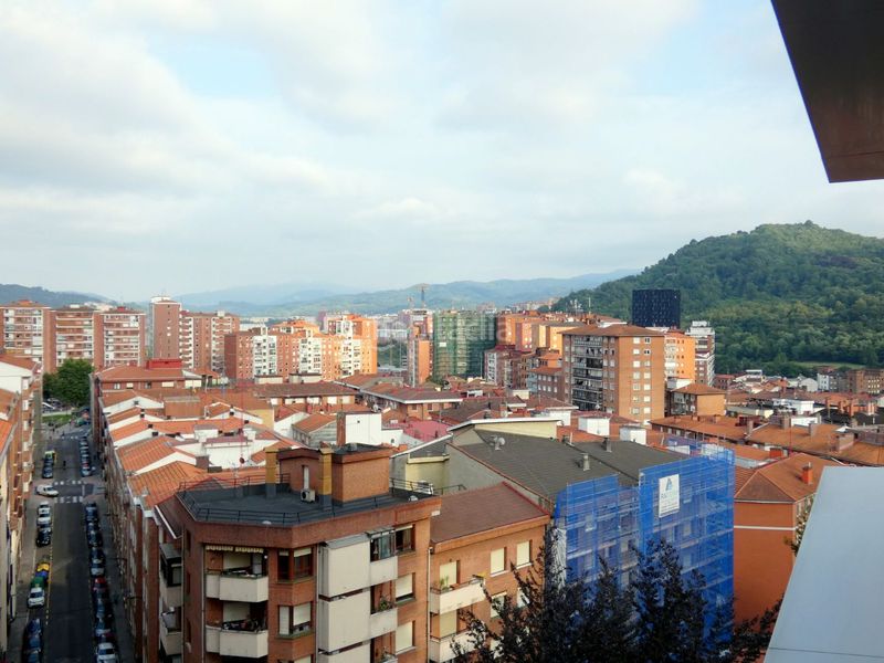 Foto 464f30f0-6639-4779-b929-3d4bb630bc61. Pis amb calefacció aparcament a Santutxu-Basarrate Bilbao