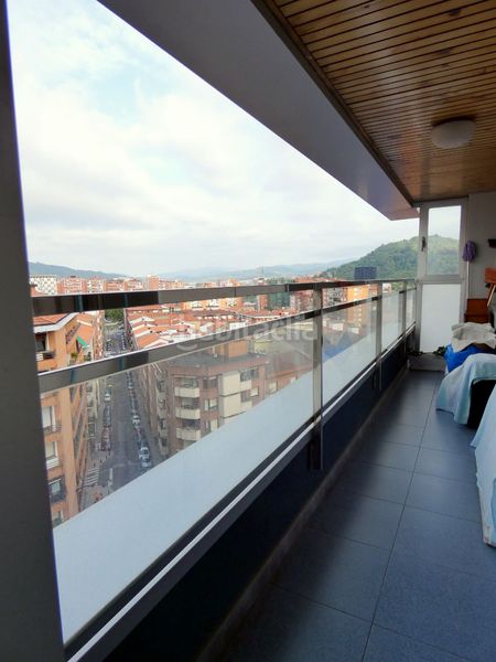 Foto 70c81cd0-6432-498f-bb85-9f4237bbd3ae. Pis amb calefacció aparcament a Santutxu-Basarrate Bilbao