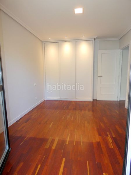 Foto 10459126-1aa8-4b6f-af43-81f1188db159. Apartament amb calefacció a Atxuri Bilbao