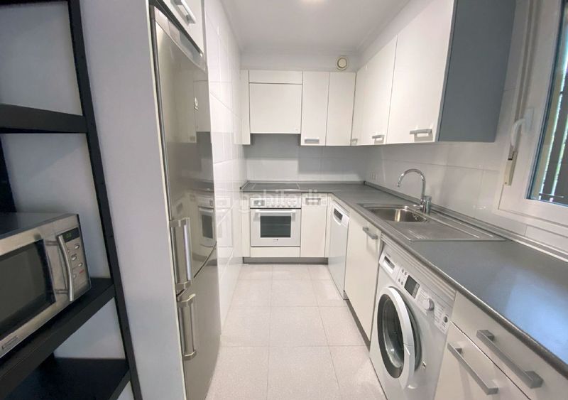 Foto 3c8ffcf7-102d-491c-b8ad-f1400e5d7a83. Apartament amb calefacció a Atxuri Bilbao