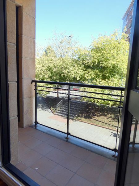 Foto 5e065402-bb25-40ee-8e79-3abd021c8391. Apartament amb calefacció a Atxuri Bilbao