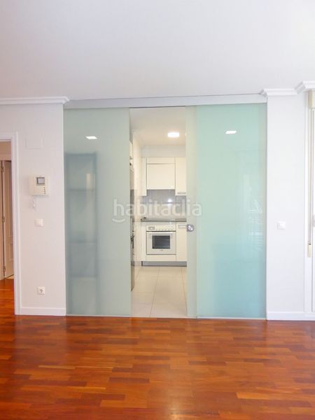 Foto f563bf2b-6203-4494-847f-42aadc3ec9b7. Apartament amb calefacció a Atxuri Bilbao