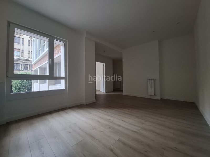 Foto fc890b7f-458d-46de-972b-b6d07a95931d. Pis amb calefacció a Centro Gijón