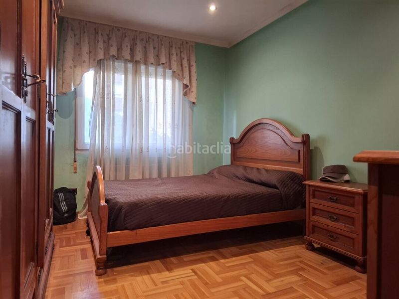 Foto a66e05bb-c7ca-4f24-a5e5-3e1818df3431. Flat with heating in Llano Gijón