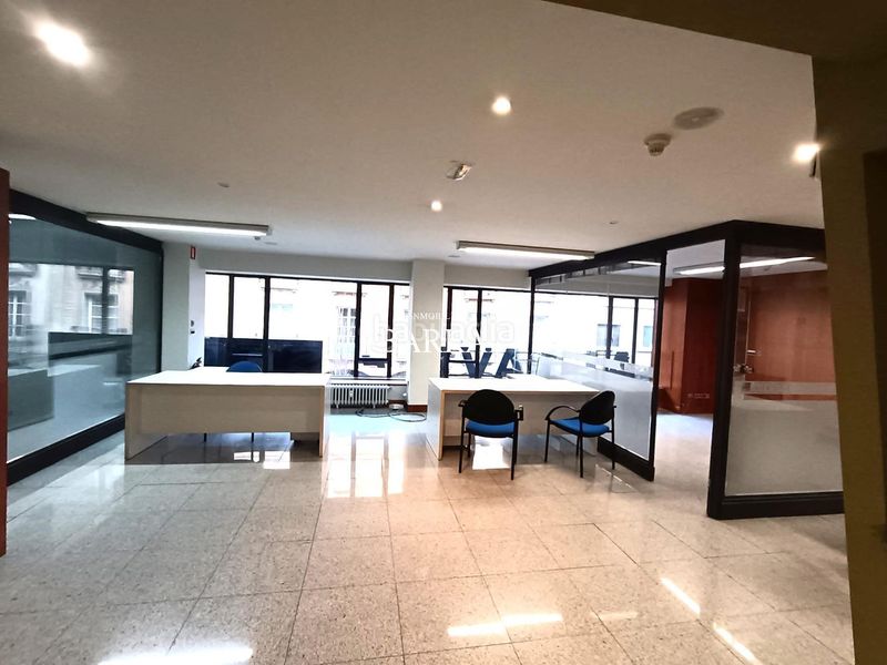 Foto 81365df0-355d-43b2-a002-3b7cc05934d6. Oficina a Centro Tudela