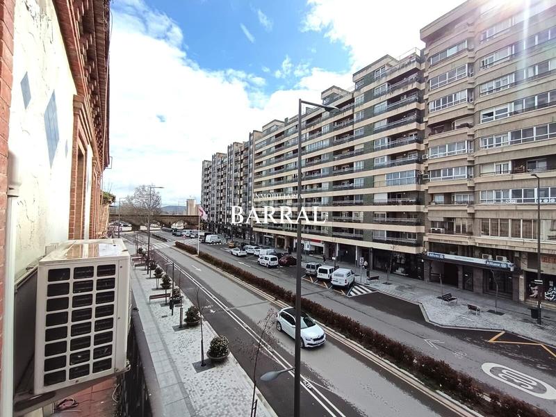 Foto e6812934-5451-4e04-a5fa-1979c470d663. Piso duplex en el centro en Casco Histórico Tudela