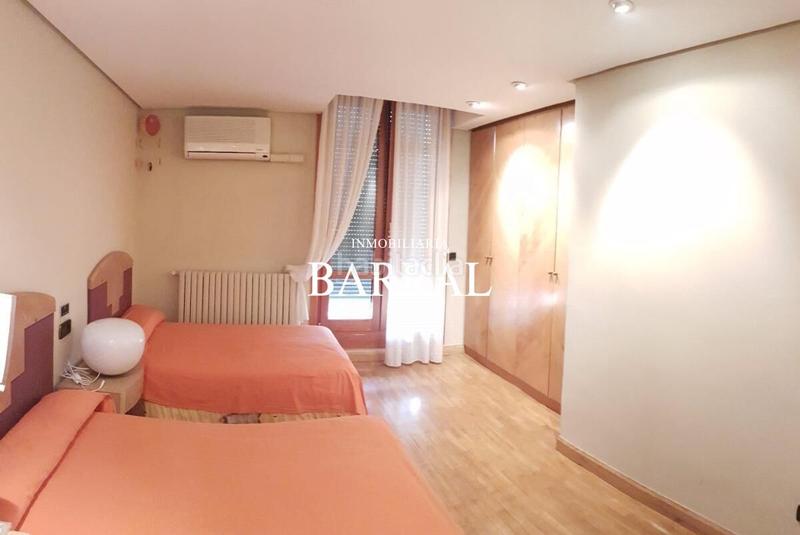 Foto ef9dce5a-981b-491b-80cc-6d5924bd1e67. Piso duplex en el centro en Casco Histórico Tudela