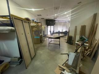 Business premise in Torre - Sana. Amplio local en funcionamiento