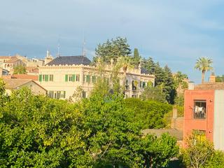 Wohngrundstück in Poble - Casc Antic. Solar con muchas opciones