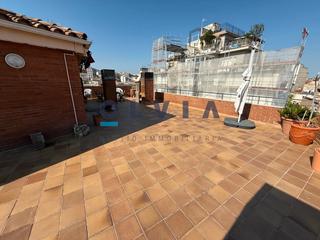 Àtic a Carrer de volta 54. Ático dúplex, con toda la vivienda en una planta