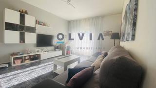 Attique à Poble - Casc Antic. Atico en buen estado de 4 habitaciones