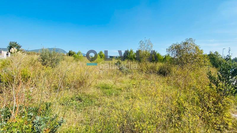 Foto 8a7c6d2b-280a-4395-ac16-ae36915bcff5. Terreno residenziale in Espai Tolra - Els Pedrissos - Can Carner Castellar del Vallès