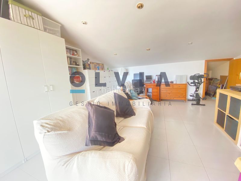 Foto 7b0925ec-f72d-4215-9954-782305e7c0d0. Casa adossada amb calefacció aparcament a Eixample - Can Bogunyà Castellar del Vallès