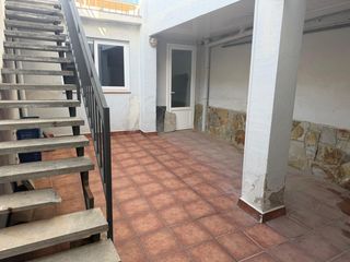 Haus in Ca n'Aurell. Casa con muchas posibilidades en ca n aurell