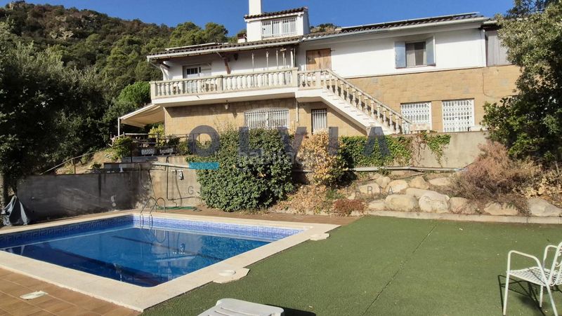 Foto b69bfc08-a84c-4433-bd6f-de6f21e9b95b. Chalet exclusiva propiedad en les pedritxes, en Matadepera