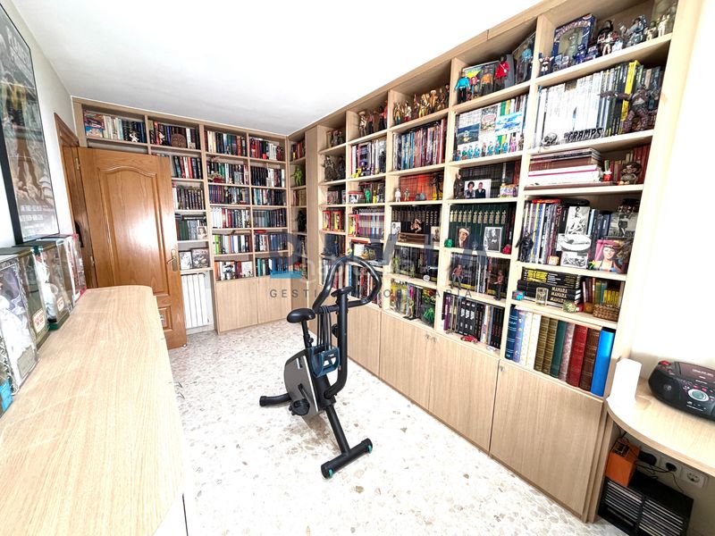 Foto 180d3ac7-fa85-4070-9765-ed2ba9c3713f. Zweistöckige wohnung mit heizung in Sant Pere Nord Terrassa