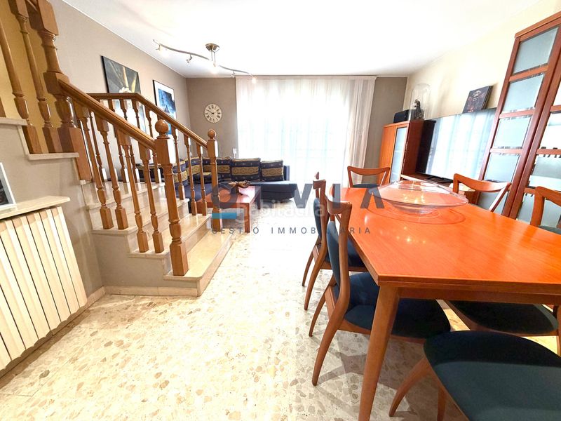 Foto 8fb56d39-e48b-4bd3-8a35-7b4621b35569. Zweistöckige wohnung mit heizung in Sant Pere Nord Terrassa