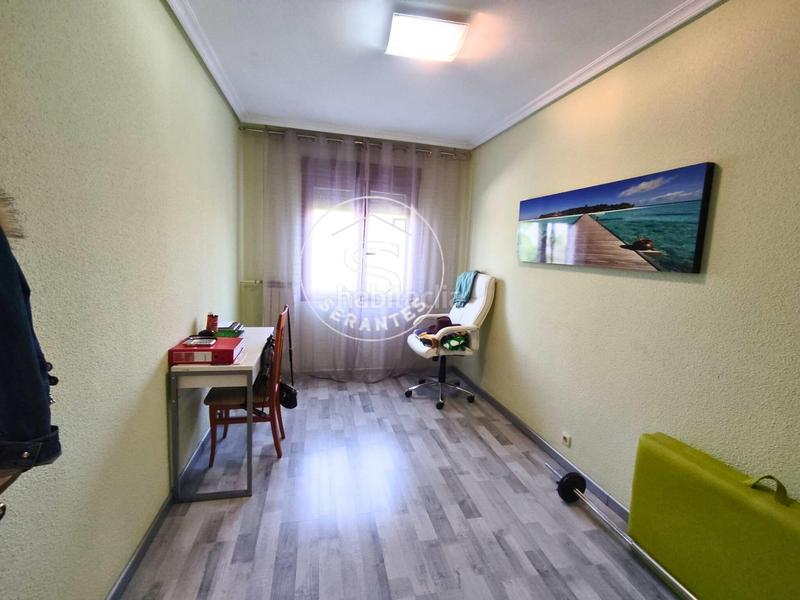 Foto 6cfb0b35-d706-413c-ae28-ffa2fb4c3b59. Piso vivienda reformada, luminosa, con terraza y garaje en la txantrea en Pamplona / Iruña