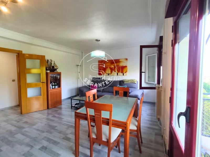 Foto 8329c58c-0649-45d8-9931-a7dcda8d2e4b. Piso vivienda reformada, luminosa, con terraza y garaje en la txantrea en Pamplona / Iruña