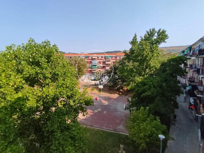 Foto f4deb55c-497c-43aa-82c5-b7d5c97f8b8e. Piso vivienda reformada, luminosa, con terraza y garaje en la txantrea en Pamplona / Iruña