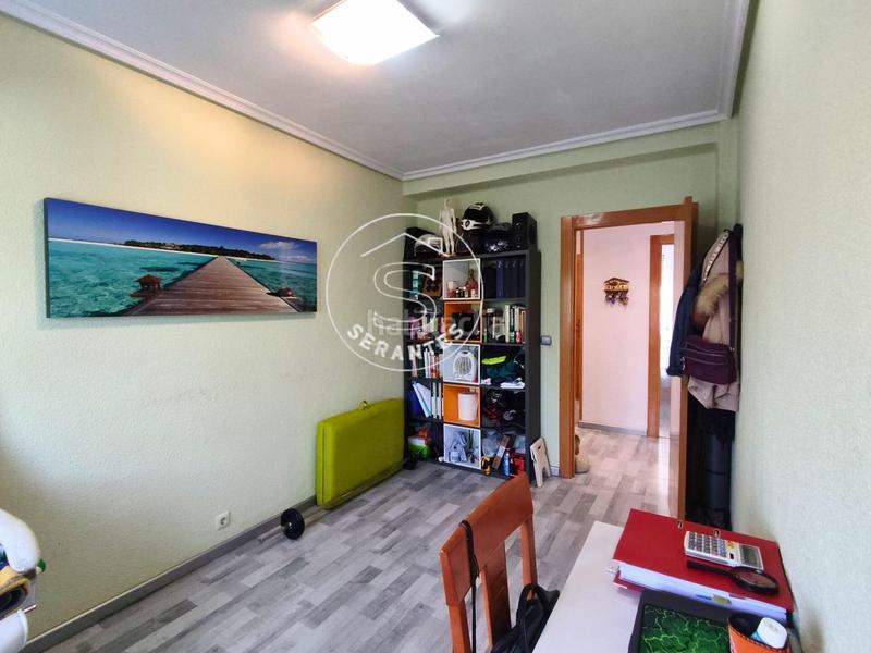 Foto f80bb8c5-0c86-4839-8a2b-df6225526e6a. Piso vivienda reformada, luminosa, con terraza y garaje en la txantrea en Pamplona / Iruña