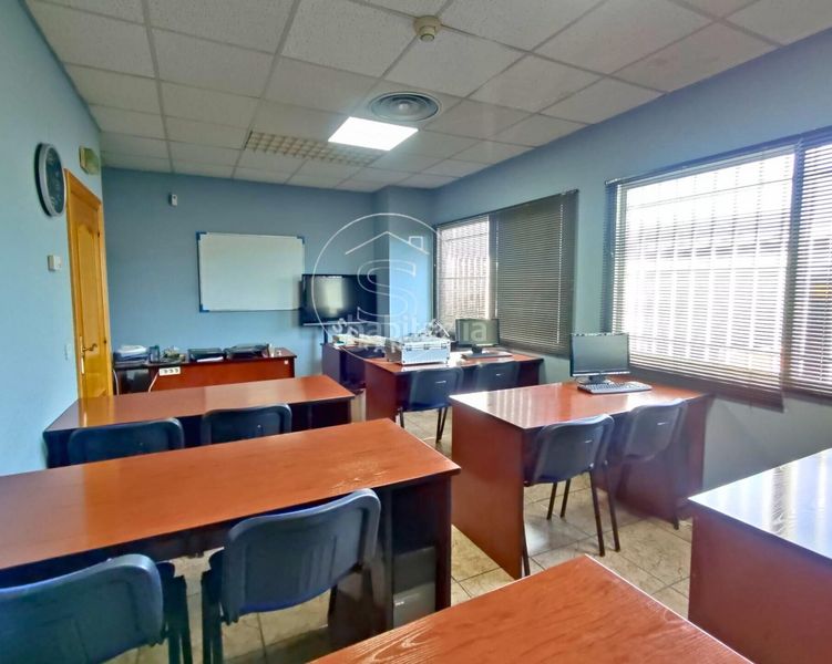 Foto 602998d5-a6ad-4e60-8b63-69b19fee8a03. Nau industrial a calle p 60 a Aranguren