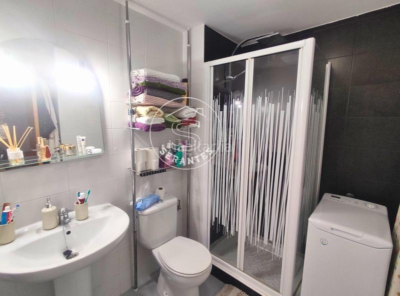 Foto 0185f1ee-85bd-45e5-b0b7-e4bc359dc496. Flat with heating parking in Berriozar